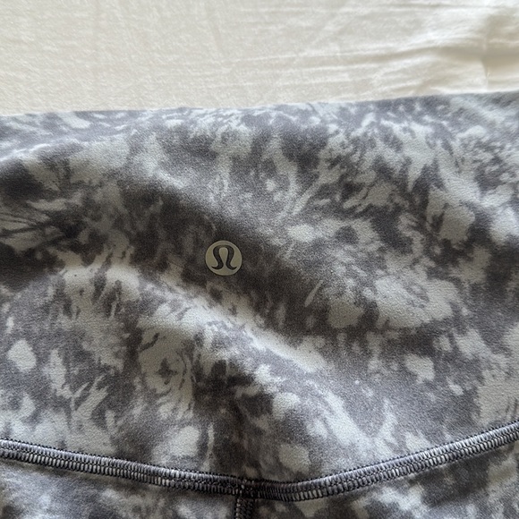 Lululemon Align Leggings - Picture 2 of 2